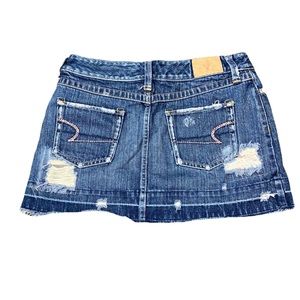 AMERICAN EAGLE Y2K EMBELLISHED DENIM MINI SKIRT // SIZE 2🩷